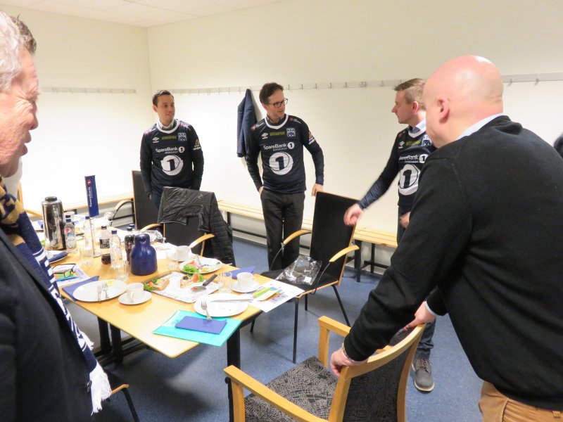 Gjengen fra SpareBank 1 blir med videre på laget for lidenskap