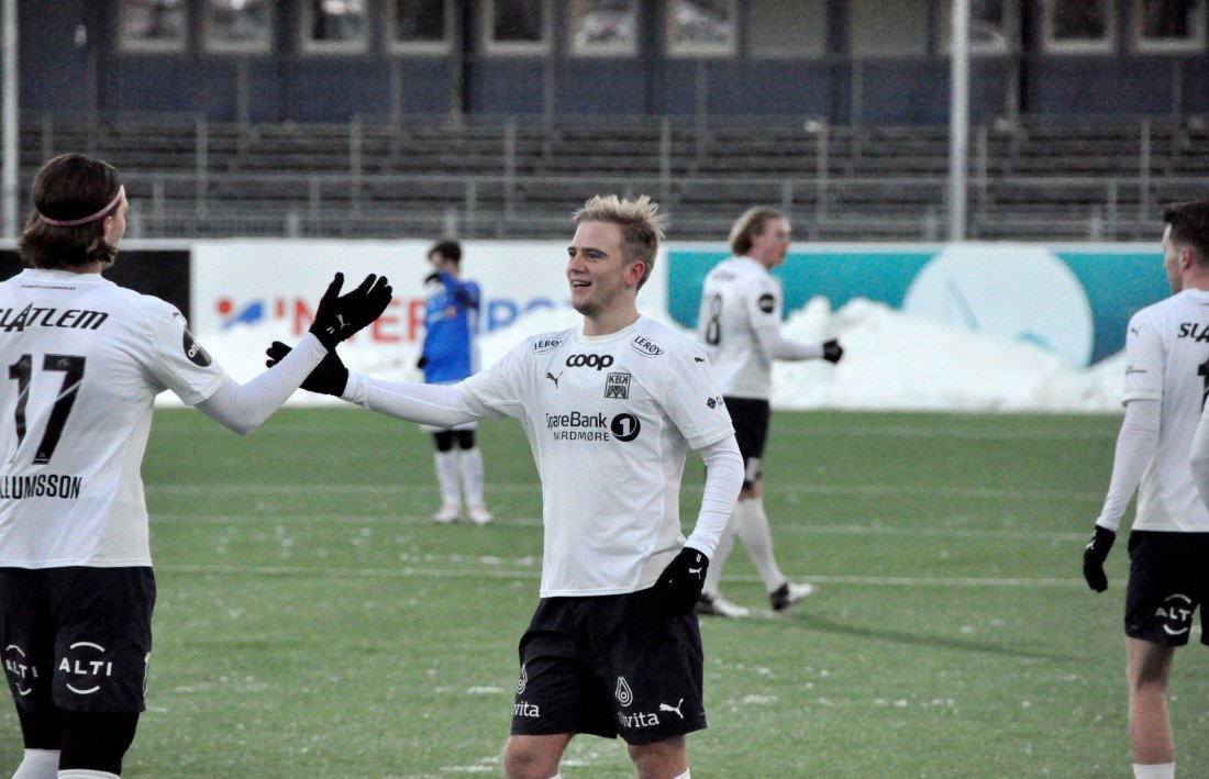 09.jpg