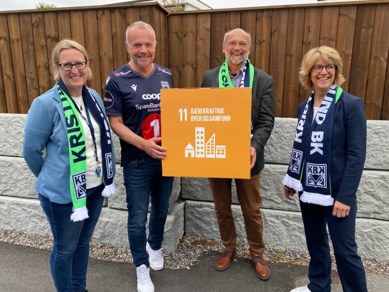 Nettverket involverer og inspirerer. Fra venstre: Liv Berit Bach, Kristiansund Ballklubb, Kjell Neergaard, ordfører i Kristiansund kommune, Ole Helge Haugen, fylkesplansjef og leder for bærekraftsarbeidet i Møre og Romsdal Fylkeskommune og Bente Malmo, prosjektkoordinator, BDO.