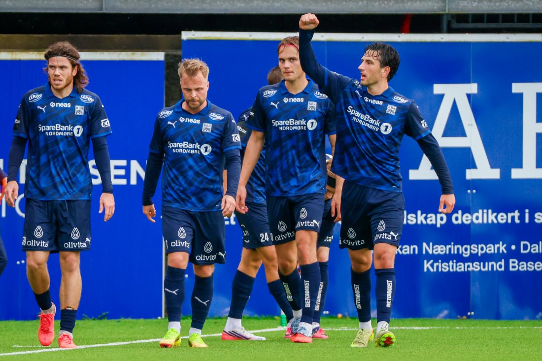 David Tufekcic feirer 1-0-scoringen. Foto: NTB