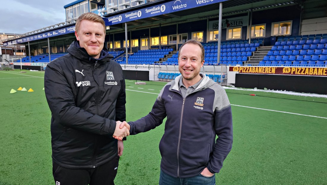 Eirik Ranheim (til venstre) overtar som utviklingsleder i Kristiansund Ballklubb. Her sammen med Leo Totev ved en tidligere anledning.