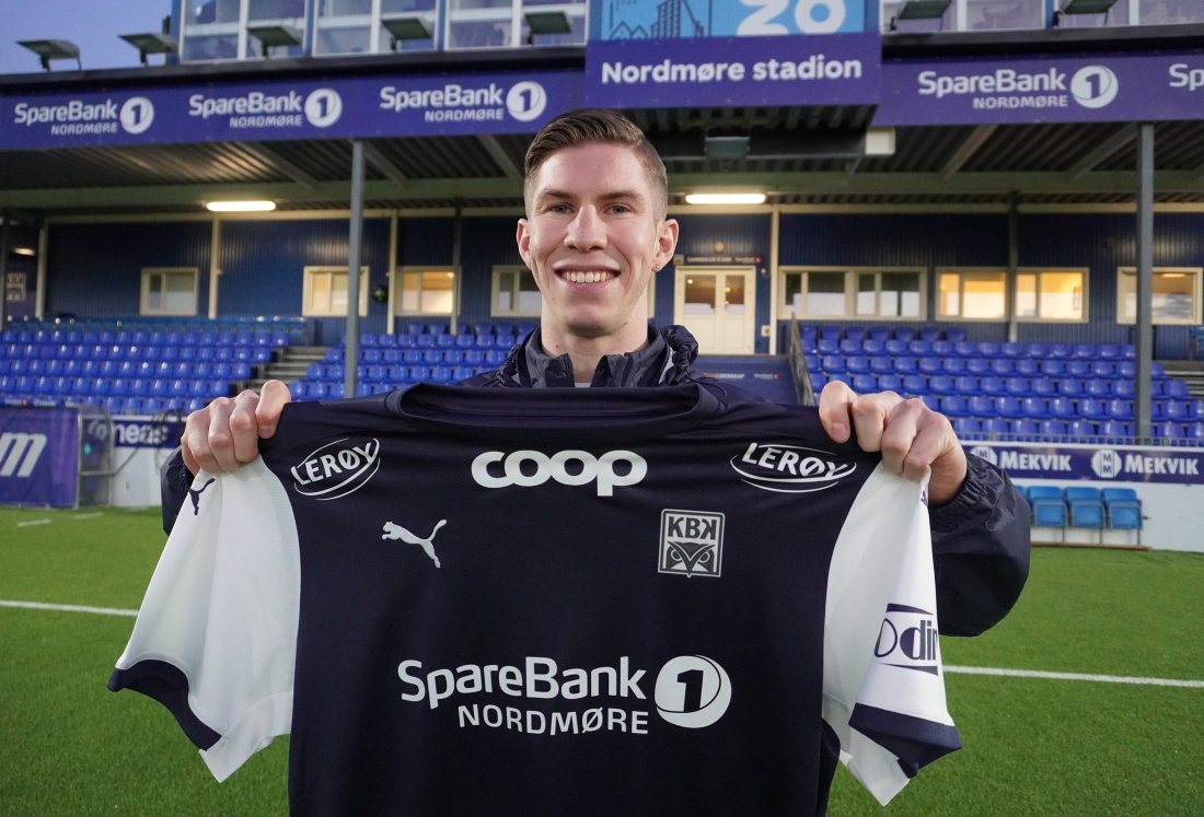 Hrannar Snær Magnusson skal spille på Nordmøre stadion de neste årene.
