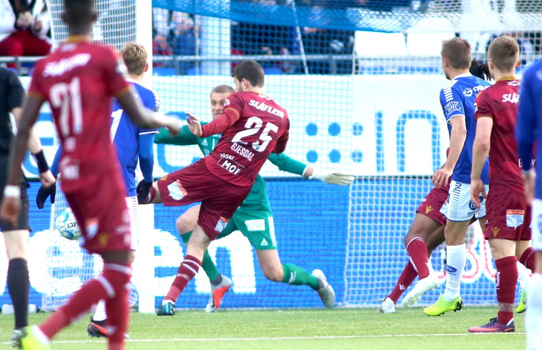 Henrik Gjesdal har ett mål for KBK, da han ble matchvinner i 1-0-seieren borte mot Sarpsborg 08 i 2019-sesongen. Foto: NTB