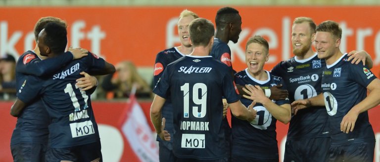 Brann - Kristiansund -57- Foto Njål Arnar Johansen